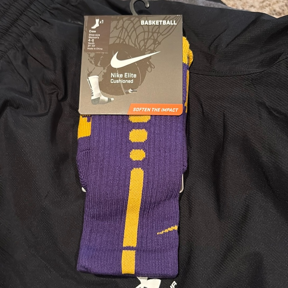 Nike Elite Basketball Crew Sock - Purple / Gold  WM 4-6 / youth 3Y-5Y